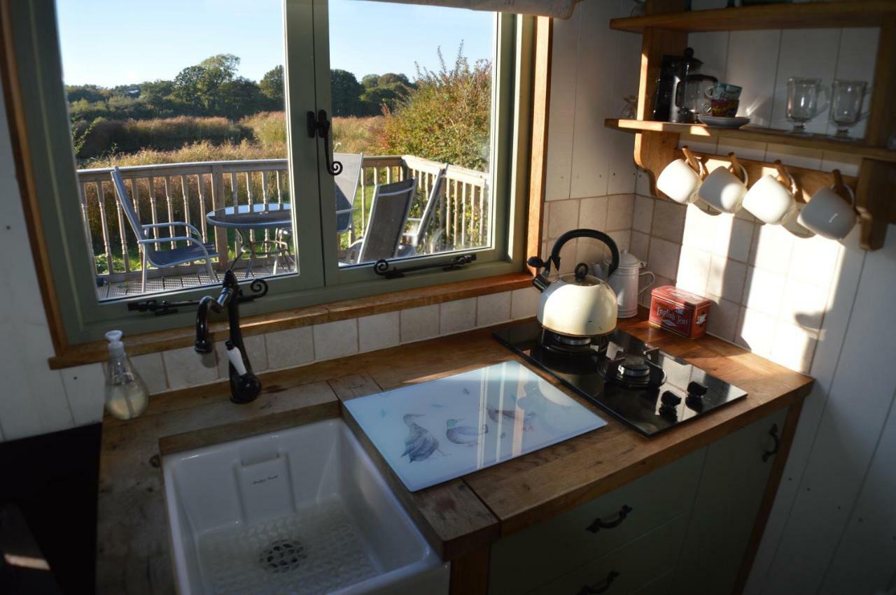 Rose Shepherds Hut Badlesmere Exteriér fotografie